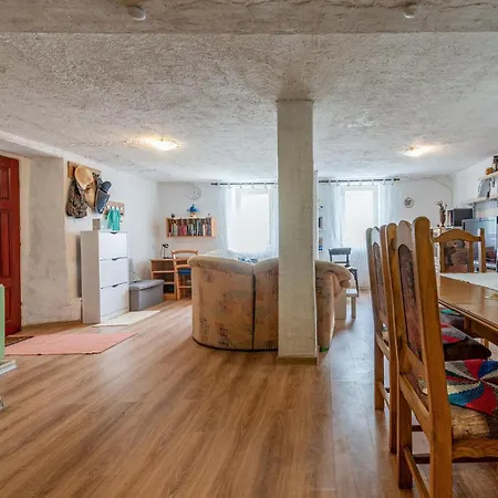 Holiday home Pine Hill House Gracac (Zadar)